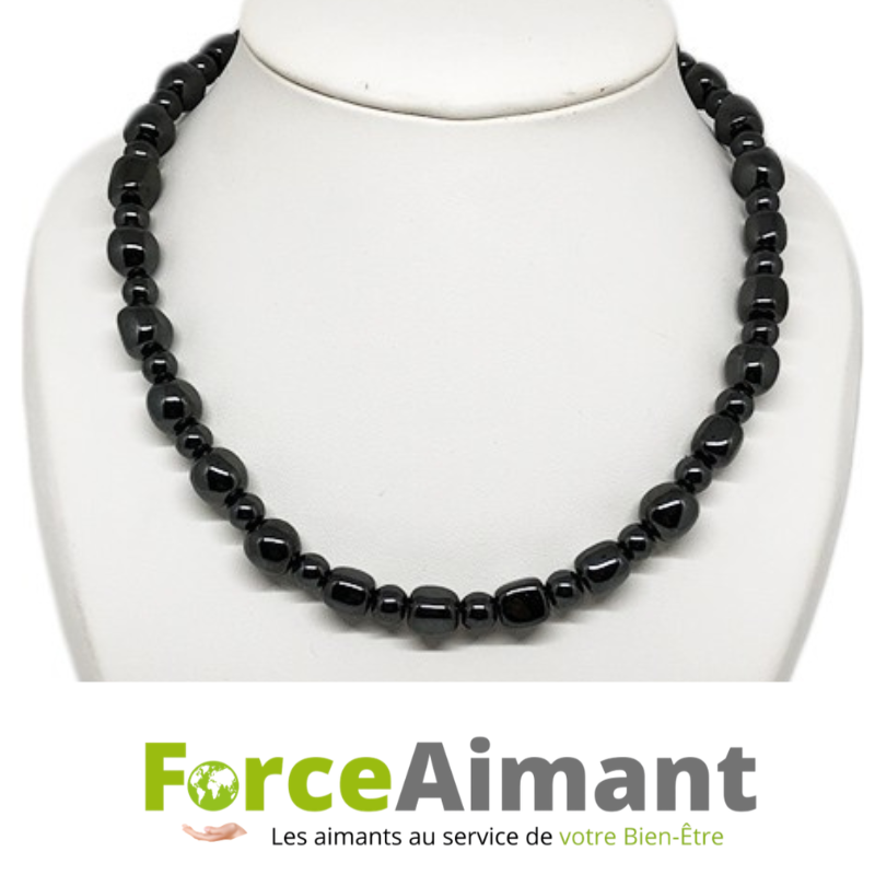 Vue d'ensemble du Collier Hématite Magnétique Univers aux reflets métallisés.